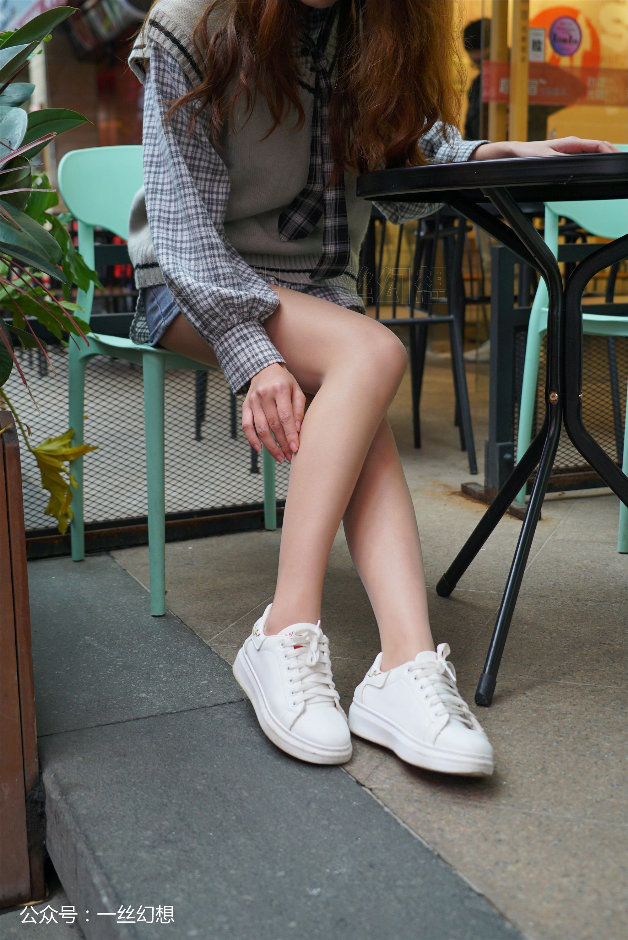 高丝女子图鉴 袜小喵×一丝幻想 NZ051 莹